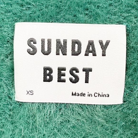 Aritzia Sunday Best Kitten V Neck Sweater - Green - Picture 8 of 9